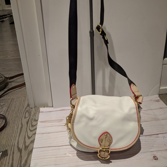 Nine West small bag Crossbody - Picture 1 of 5